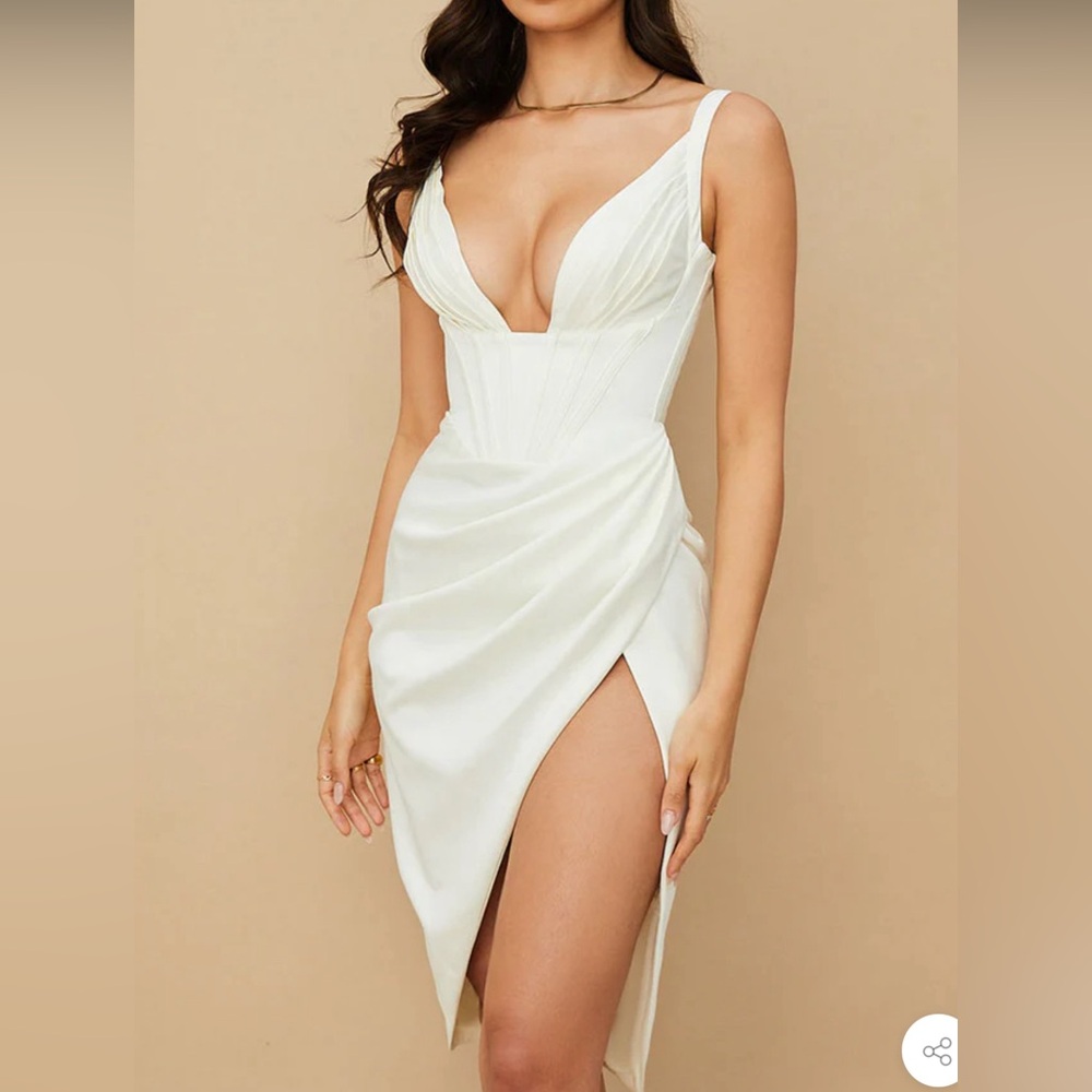 House of fb new with out tag never worn